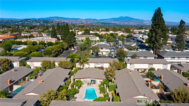 Detail Gallery Image 33 of 37 For 479 E 1st, Tustin,  CA 92780 - 2 Beds | 1/1 Baths