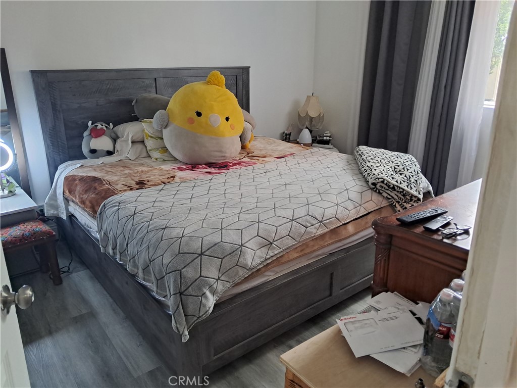 https://media.crmls.org/medias/ba51cc86-1cd8-4a05-bfea-3d8a93ea0011.jpg?preset=X-Large