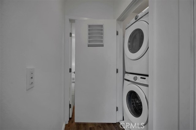 Detail Gallery Image 19 of 27 For 6919 Knowlton Place, Los Angeles,  CA 90045 - 3 Beds | 4 Baths