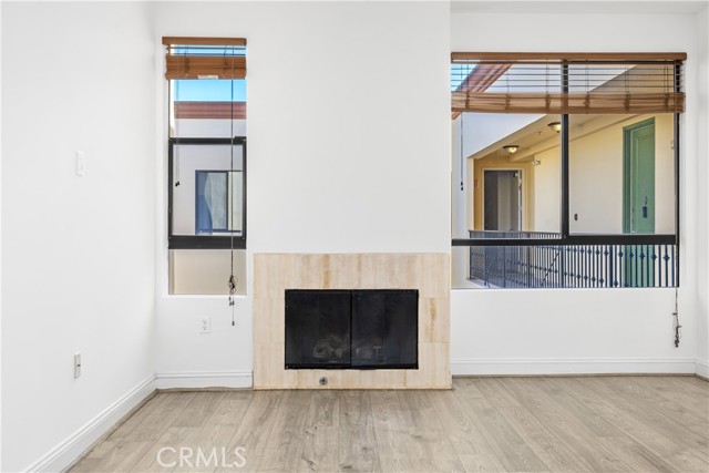 Detail Gallery Image 11 of 28 For 6938 Laurel Canyon Blvd #304,  North Hollywood,  CA 91605 - 2 Beds | 2 Baths
