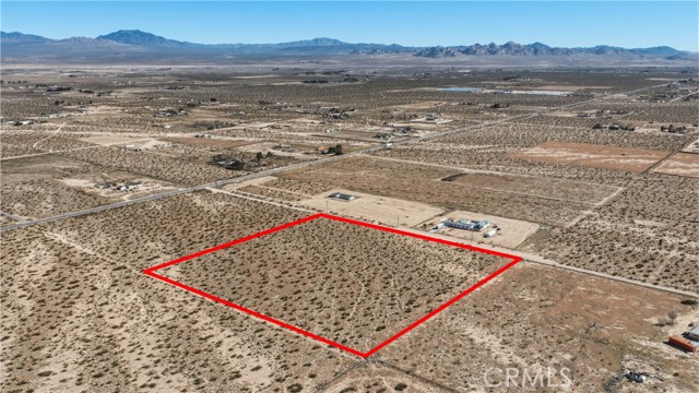 Detail Gallery Image 6 of 13 For 10384 Locust, Lucerne Valley,  CA 92356 - – Beds | – Baths