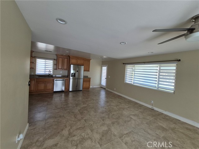2262 Morgan Drive, Norco CA: https://media.crmls.org/medias/ba541232-2533-44ac-ac44-fad04ca8c722.jpg