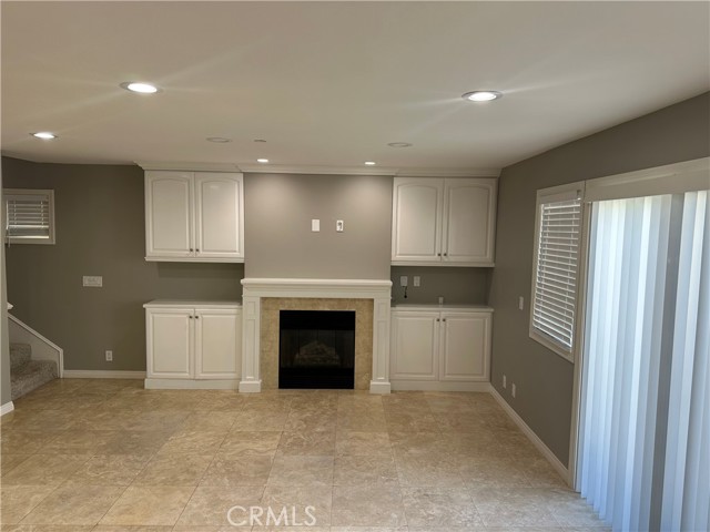 Detail Gallery Image 3 of 12 For 208 41st, Newport Beach,  CA 92663 - 3 Beds | 3/1 Baths