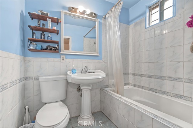 435 West 91st Place photo 14