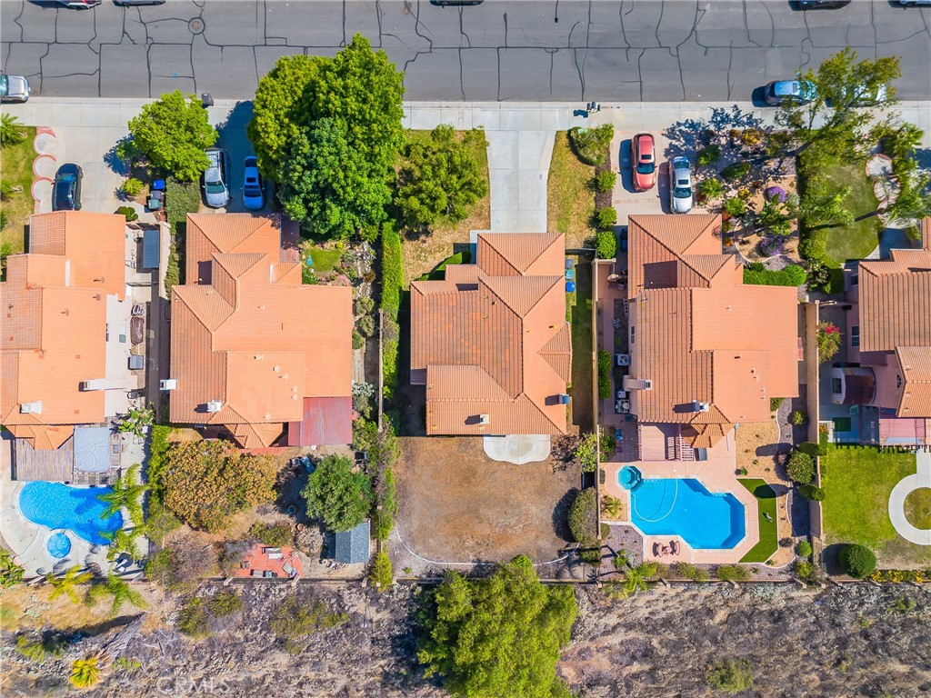 https://media.crmls.org/medias/ba561460-b5a7-4558-b730-92ecb7873dfe.jpg?preset=X-Large