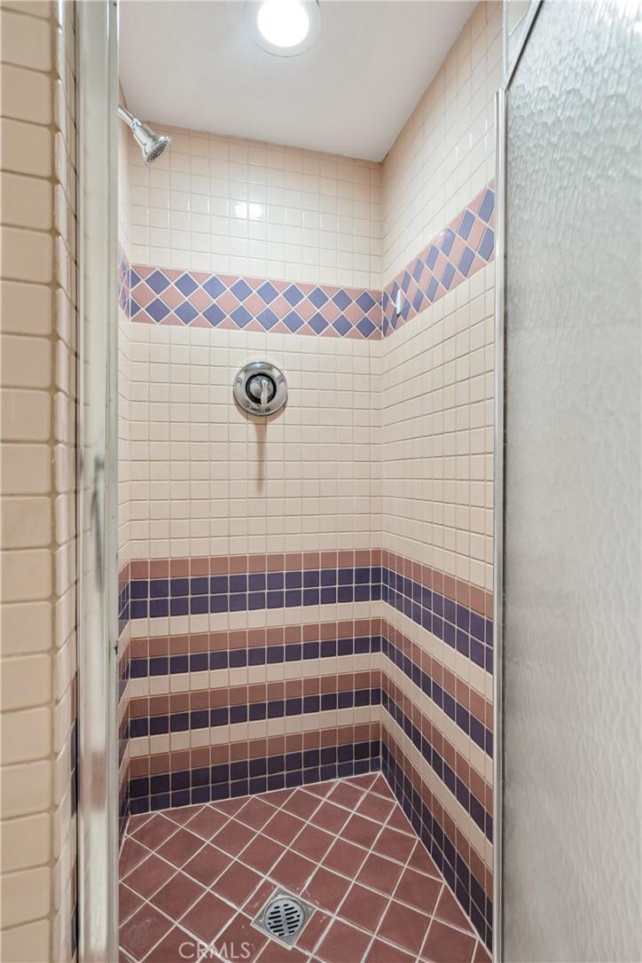 https://media.crmls.org/medias/ba561b12-0708-4c18-91af-279995ac941b.jpg?preset=X-Large