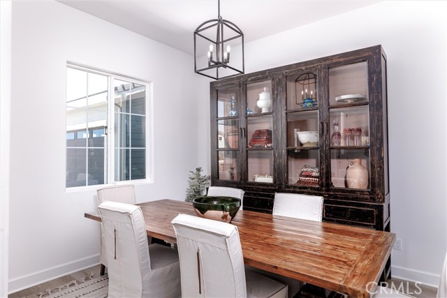Detail Gallery Image 19 of 41 For 1422 Black Oak Dr, Santa Maria,  CA 93455 - 4 Beds | 3/1 Baths