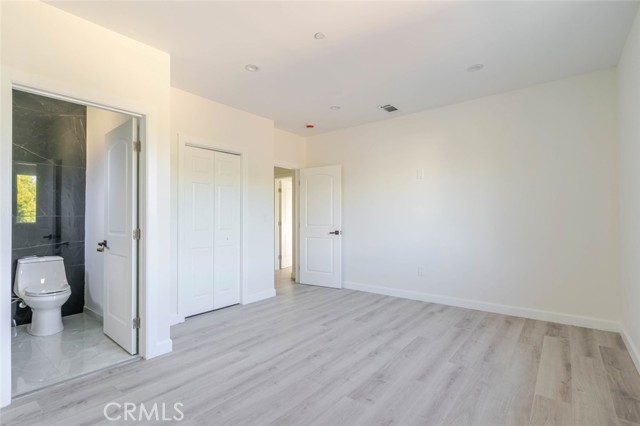 Detail Gallery Image 19 of 24 For 17428 Roscoe Bld, Northridge,  CA 91325 - 2 Beds | 2/1 Baths