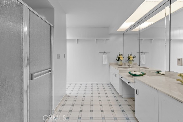 12319 Aneta Street, Culver City CA: https://media.crmls.org/medias/ba568f99-b08f-4be9-81ef-984d5b8346b0.jpg