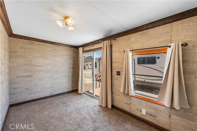 2121 Nadeau Street, Mojave CA: https://media.crmls.org/medias/ba56a870-75e9-4fba-9ea9-25e469ccbacf.jpg
