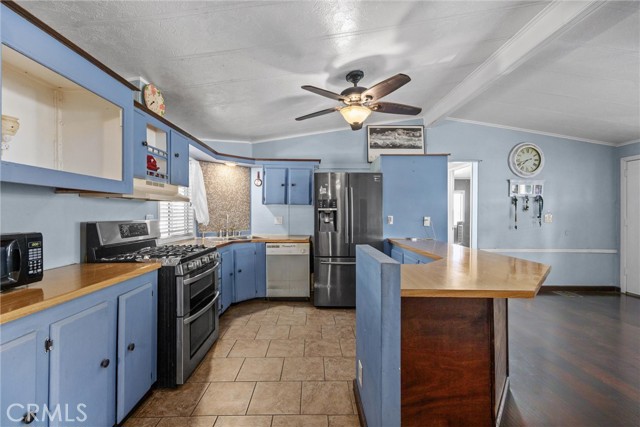 Detail Gallery Image 24 of 40 For 4 Dogwood Ln, Bakersfield,  CA 93308 - 3 Beds | 2 Baths