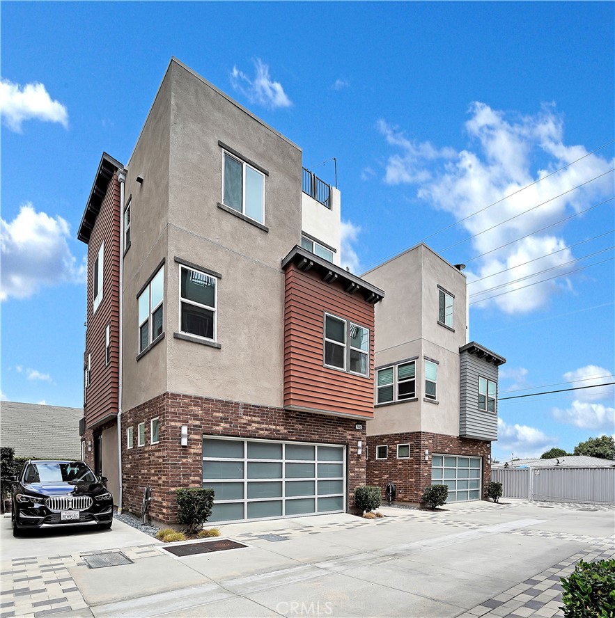 780 Wonder Lane