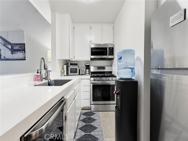 Detail Gallery Image 14 of 45 For 7050 Shoup Ave #225 #225,  Canoga Park,  CA 91303 - 1 Beds | 1 Baths