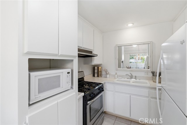 2 Bed Home for Sale in Newhall, California