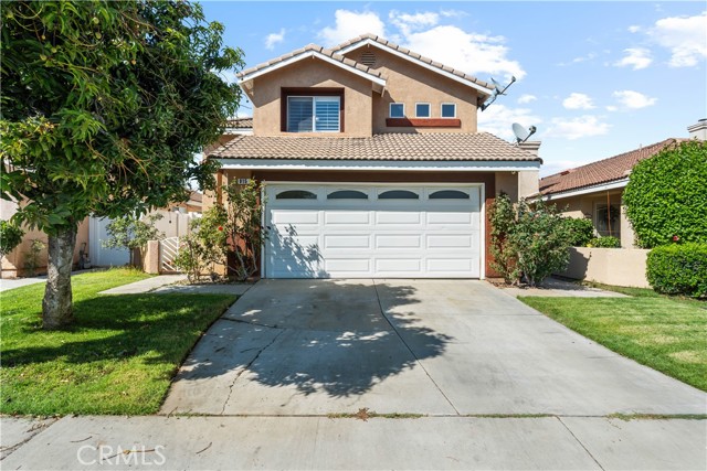 815 Autumn Lane, Corona CA: https://media.crmls.org/medias/ba591ea8-88ce-4cd2-9449-0c636552a648.jpg