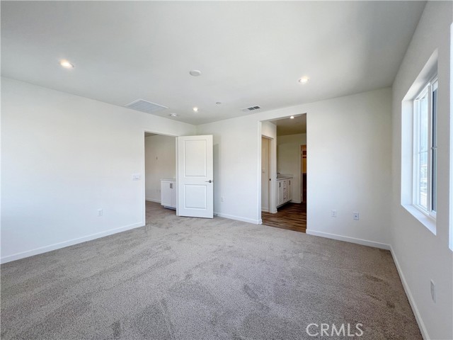 Detail Gallery Image 15 of 31 For 16068 Olivas Ln, Fontana,  CA 92336 - 4 Beds | 2/1 Baths
