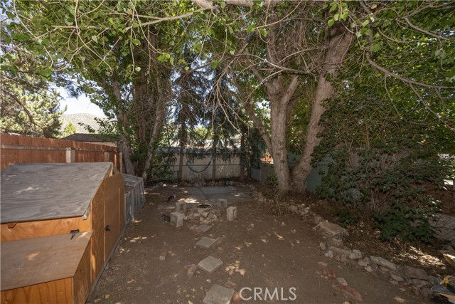 1025 W Country Club Boulevard, Big Bear City CA: https://media.crmls.org/medias/ba5b351e-4246-408b-8593-3c8a822c6097.jpg