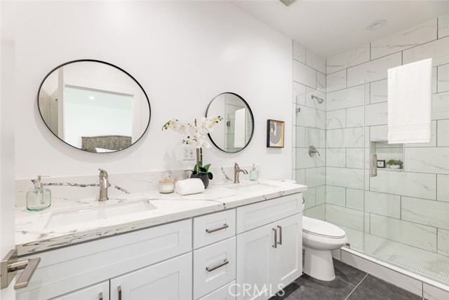 Detail Gallery Image 17 of 33 For 9117 N Nilo Ln, Panorama City,  CA 91402 - 4 Beds | 3/1 Baths