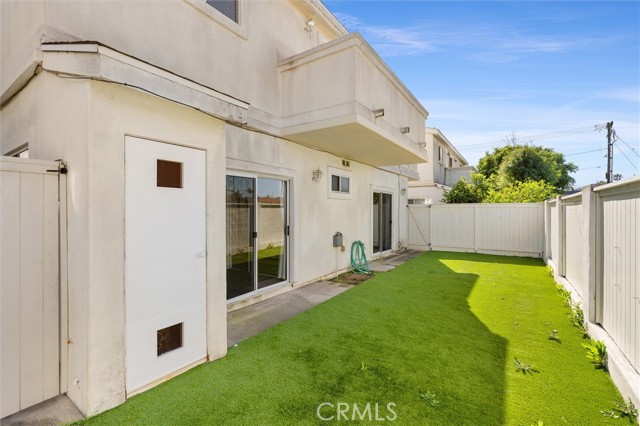 Detail Gallery Image 29 of 35 For 2405 Vanderbilt Ln #C,  Redondo Beach,  CA 90278 - 3 Beds | 2/1 Baths