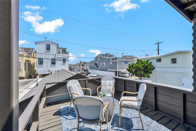 300 34th Street, Newport Beach CA: https://media.crmls.org/medias/ba5f87e1-deca-4948-a404-3ba9b1ab10f0.jpg