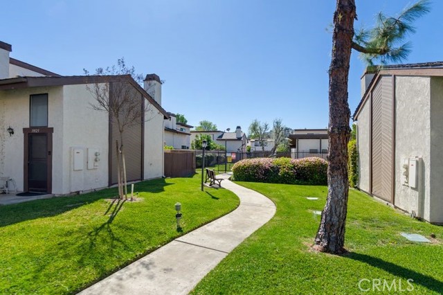 Detail Gallery Image 23 of 26 For 19091 E Country Hollow # 34, Orange,  CA 92869 - 2 Beds | 2/1 Baths