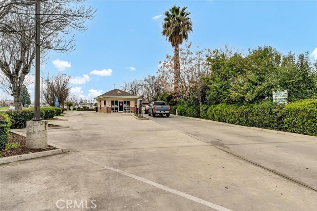 Image 4 of 26 For 1720 Noble Avenue