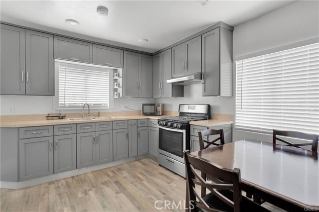 Detail Gallery Image 6 of 12 For 16705 C St, Victorville,  CA 92395 - 2 Beds | 1 Baths