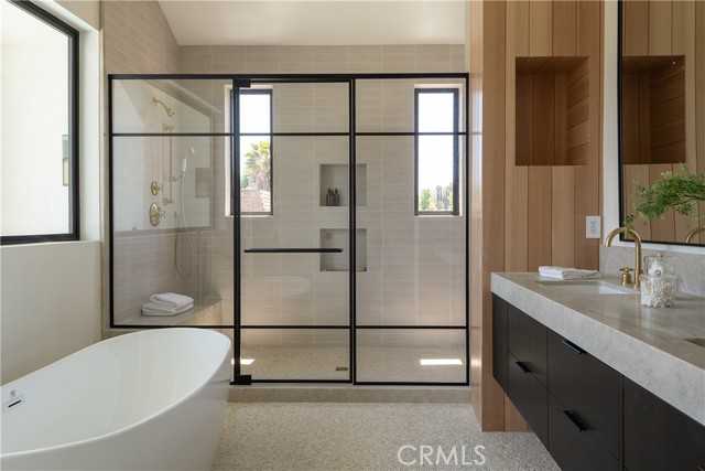 Detail Gallery Image 22 of 39 For 4936 Strohm Ave, Toluca Lake,  CA 91601 - 6 Beds | 6/1 Baths