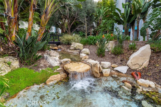 Detail Gallery Image 11 of 18 For 630 the Village #214,  Redondo Beach,  CA 90277 - 1 Beds | 1 Baths