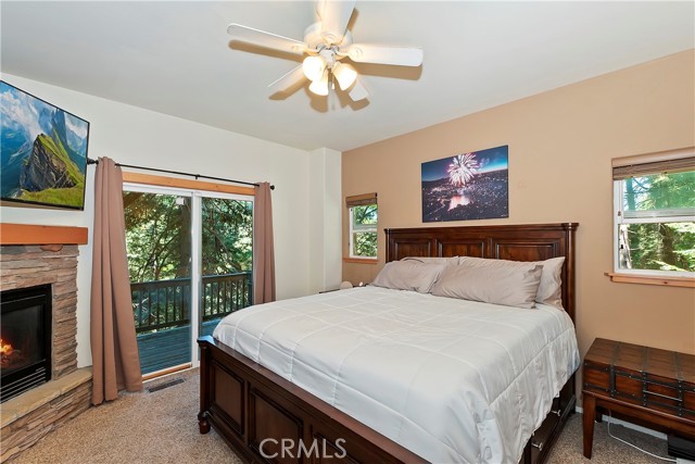 Detail Gallery Image 24 of 32 For 676 Lake Dr, Lake Arrowhead,  CA 92352 - 2 Beds | 2/1 Baths