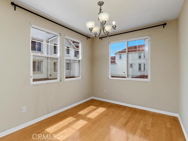 Detail Gallery Image 20 of 38 For 815 Harbor Cliff Way #239,  Oceanside,  CA 92054 - 3 Beds | 3/1 Baths