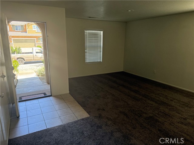 6132 Sandwood Way, Palmdale CA: https://media.crmls.org/medias/ba64e6c9-7fdb-4947-ae23-413d6c69c1dd.jpg