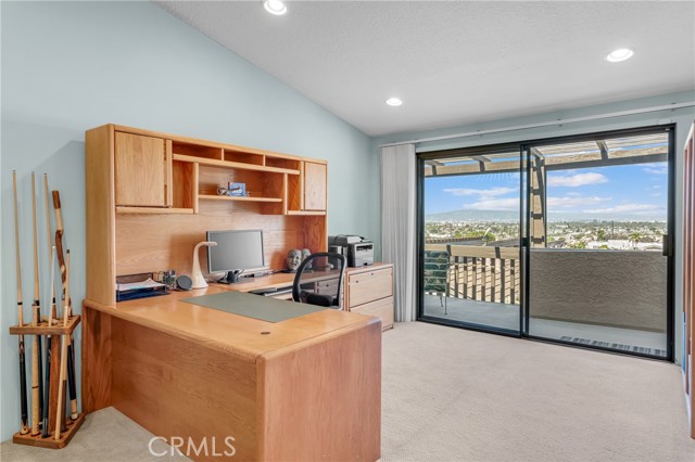 Detail Gallery Image 9 of 19 For 2298 Rose #403,  Signal Hill,  CA 90755 - 2 Beds | 2 Baths