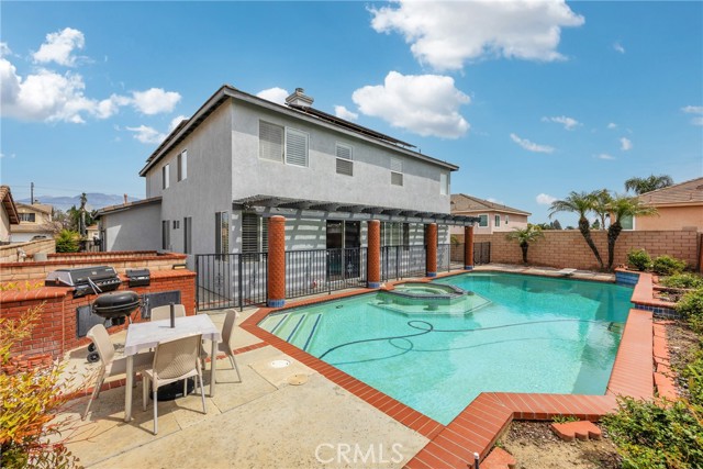 870 E Bermuda Dunes Court, Ontario CA: https://media.crmls.org/medias/ba66551d-f82a-450d-a32e-ce36b7e7f8f1.jpg