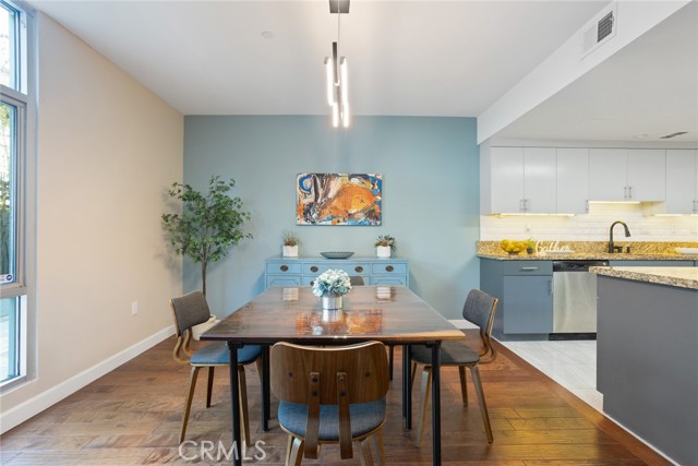 Detail Gallery Image 14 of 49 For 332 S Oxford Ave #105,  Los Angeles,  CA 90020 - 3 Beds | 2 Baths