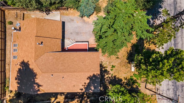 5940 Lake Drive, Angelus Oaks CA: https://media.crmls.org/medias/ba671de2-71e5-483c-a1f3-64fca330e12f.jpg