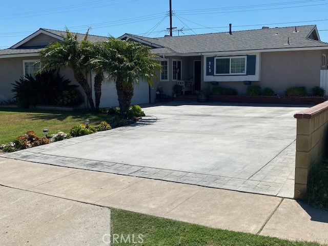 215 S Echo St, Anaheim, CA 92804