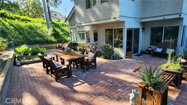 Detail Gallery Image 19 of 22 For 7324 Woodvale Ct, West Hills,  CA 91307 - 4 Beds | 3 Baths