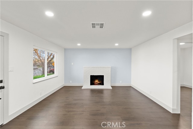 Detail Gallery Image 9 of 32 For 5210 71st, Sacramento,  CA 95820 - 3 Beds | 1 Baths