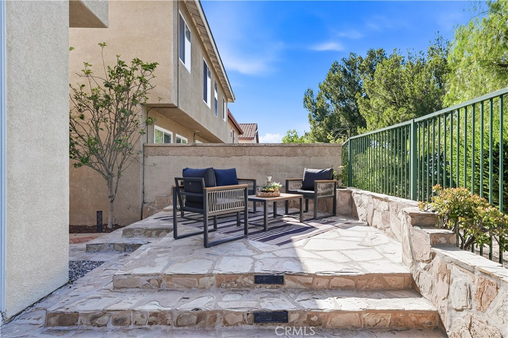 https://media.crmls.org/medias/ba687464-c4c7-4cf3-9e4a-64231ce2ddc4.jpg?preset=X-Large