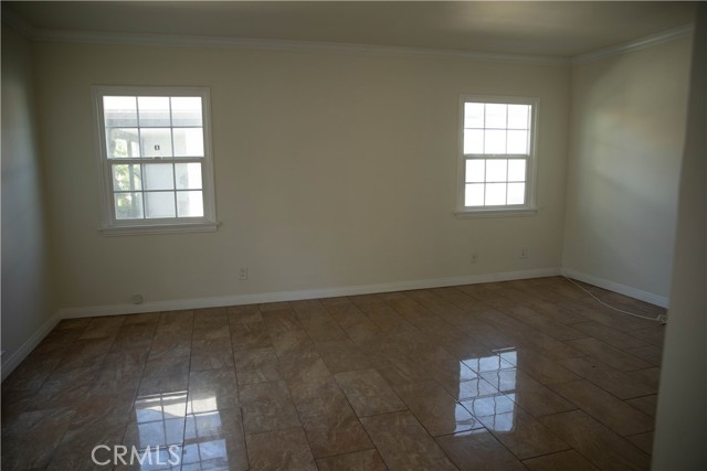 Detail Gallery Image 9 of 51 For 9726 Kauffman Ave, South Gate,  CA 91355 - 2 Beds | 1 Baths