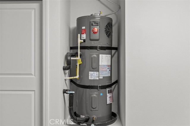 Detail Gallery Image 16 of 16 For 12793 Fuji Cir, Corona,  CA 92883 - 4 Beds | 3 Baths