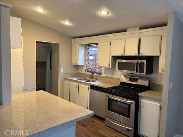 10450 Stageline Street, Corona CA: https://media.crmls.org/medias/ba6b6534-143e-4379-ad02-e86c690730b9.jpg