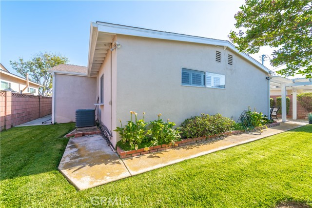 Detail Gallery Image 39 of 39 For 345 E Monroe Ave, Orange,  CA 92867 - 3 Beds | 2 Baths