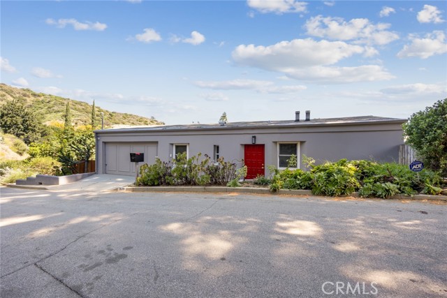 Detail Gallery Image 2 of 31 For 1620 Ina Dr, Glendale,  CA 91206 - 3 Beds | 1/1 Baths