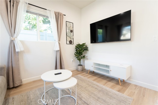  Income Home for Sale in Burbank, California