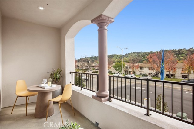 Detail Gallery Image 15 of 16 For 723 E. Route 66, Glendora,  CA 91740 - 3 Beds | 3/1 Baths