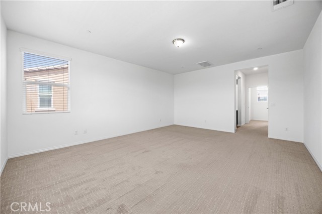 4132 S Canal Way, Ontario CA: https://media.crmls.org/medias/ba6f4650-0eb8-4c54-b513-7976b31115a5.jpg