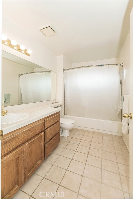 Detail Gallery Image 31 of 44 For 9659 N Shenandoah, Fresno,  CA 93720 - 3 Beds | 3 Baths