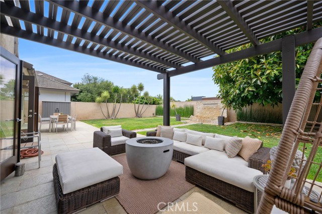 20051 Lawson Lane, Huntington Beach CA: https://media.crmls.org/medias/ba70f3b2-f0e6-4917-aab0-742f27f9f028.jpg